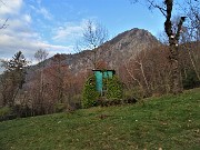 92 Capanno di caccia con vista sul versante sud-ovest del Pizzo di Spino